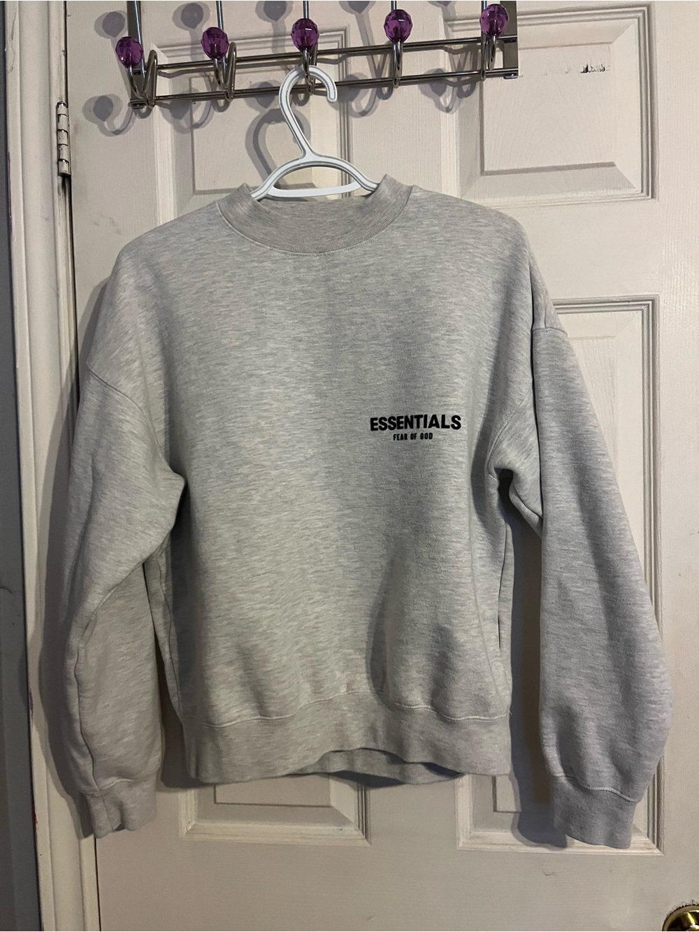 Light gray Essentials crew neck